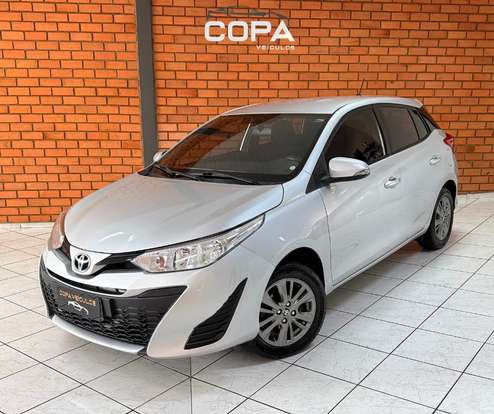 TOYOTA-YARIS-2019