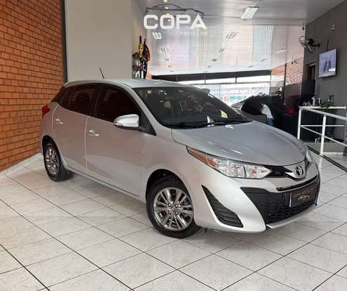 TOYOTA-YARIS-2019