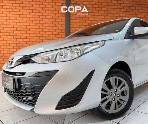 TOYOTA-YARIS-2019