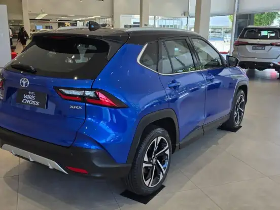TOYOTA-YARIS CROSS-2026