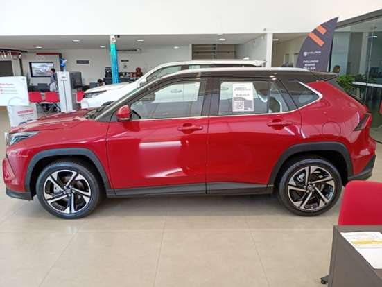 TOYOTA-YARIS CROSS-2026