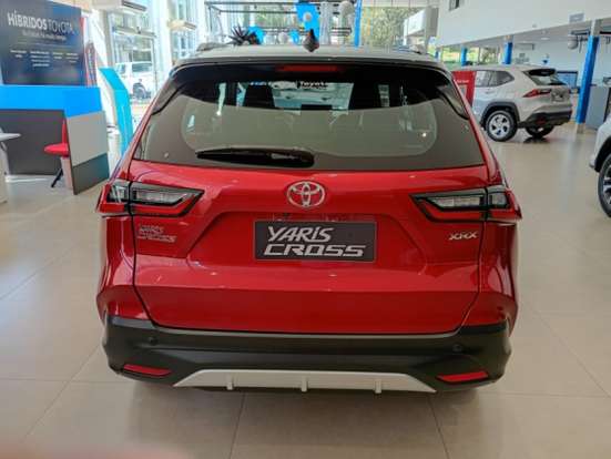 TOYOTA-YARIS CROSS-2026