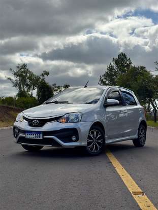 TOYOTA-ETIOS-2016