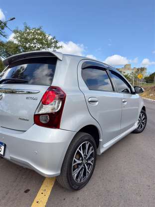 TOYOTA-ETIOS-2016