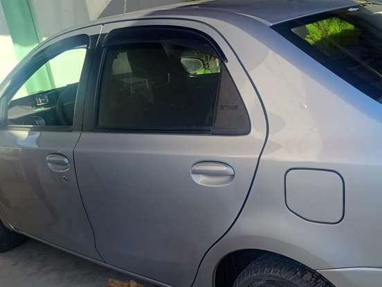 TOYOTA-ETIOS-1.5 X PLUS SEDAN 16V FLEX 4P AUTOMÁTICO TOYOTA-ETIOS-2019