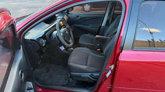 TOYOTA-ETIOS-1.5 XS 16V FLEX 4P AUTOMÁTICO TOYOTA-ETIOS-2016