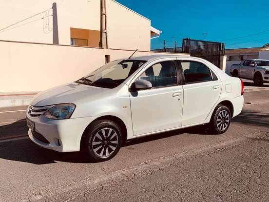 TOYOTA-ETIOS-2016