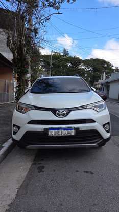 TOYOTA-RAV4-2017