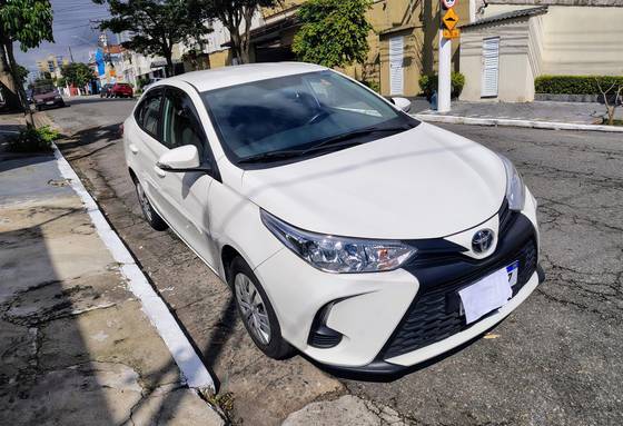 TOYOTA YARIS 1.5 16V FLEX SEDAN XL MULTIDRIVE