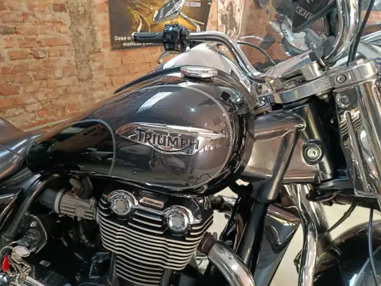 TRIUMPH-THUNDERBIRD COMMANDER ABS TRIUMPH-THUNDERBIRD COMMANDER ABS-2014