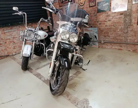 TRIUMPH-THUNDERBIRD COMMANDER ABS-2014