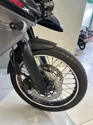 TRIUMPH-TIGER 800 XCX-2015