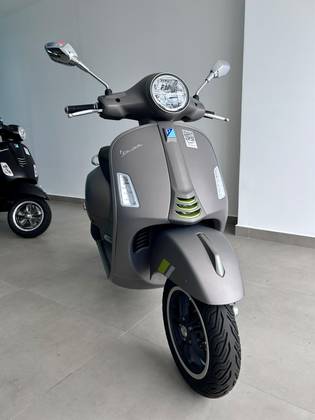 VESPA GTS 300 SUPER TECH 