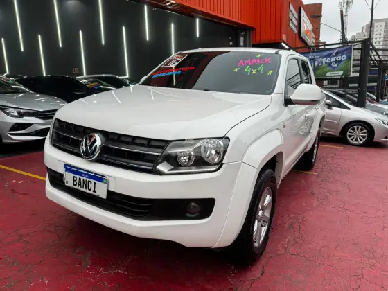 VOLKSWAGEN AMAROK 2.0 TRENDLINE 4X4 CD 16V TURBO INTERCOOLER DIESEL 4P AUTOMÁTICO