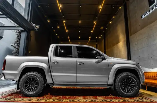 VOLKSWAGEN-AMAROK-2022