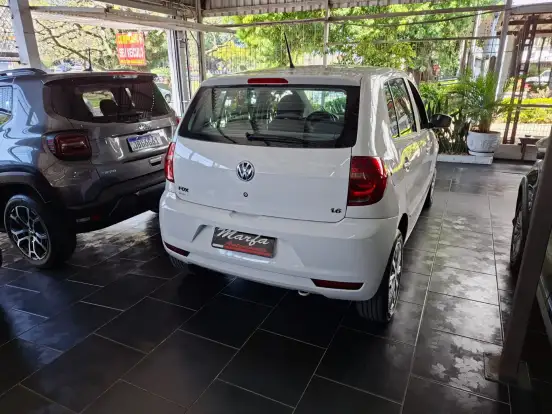 VOLKSWAGEN-FOX-2012
