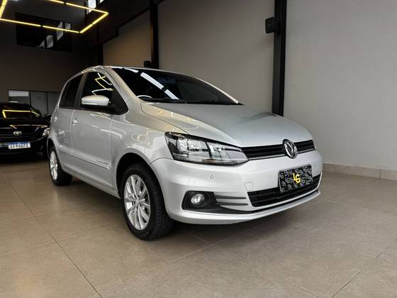 VOLKSWAGEN FOX 1.0 MI COMFORTLINE 8V FLEX 4P MANUAL