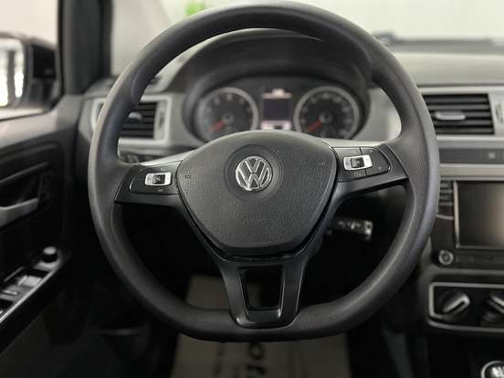 VOLKSWAGEN-FOX-1.6 MSI TOTAL FLEX CONNECT 4P MANUAL VOLKSWAGEN-FOX-2019