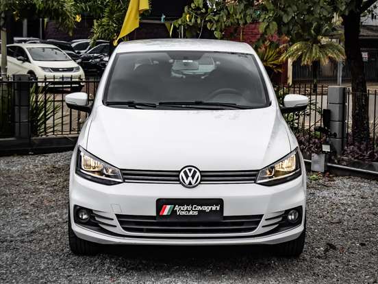 VOLKSWAGEN-FOX-2019