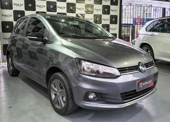 VOLKSWAGEN-FOX-2021