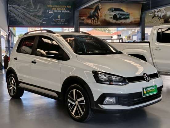 VOLKSWAGEN-FOX-2018
