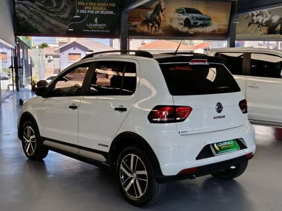 VOLKSWAGEN-FOX-2018
