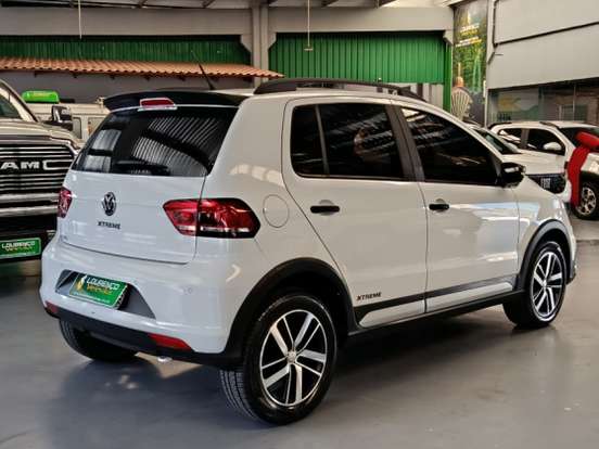 VOLKSWAGEN-FOX-2018