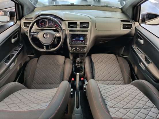 VOLKSWAGEN-FOX-2018