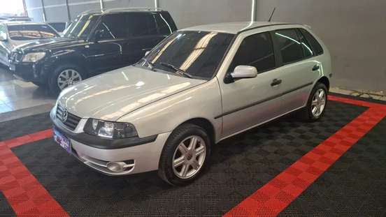 VOLKSWAGEN-GOL-2004