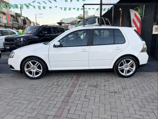 VOLKSWAGEN-GOLF-1.6 MI 8V FLEX 4P MANUAL VOLKSWAGEN-GOLF-2013