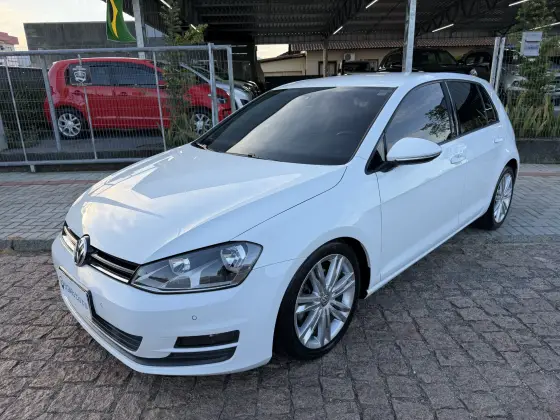 VOLKSWAGEN GOLF 1.6 MSI COMFORTLINE 16V TOTAL FLEX 4P MANUAL