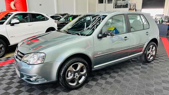 VOLKSWAGEN-GOLF-2008