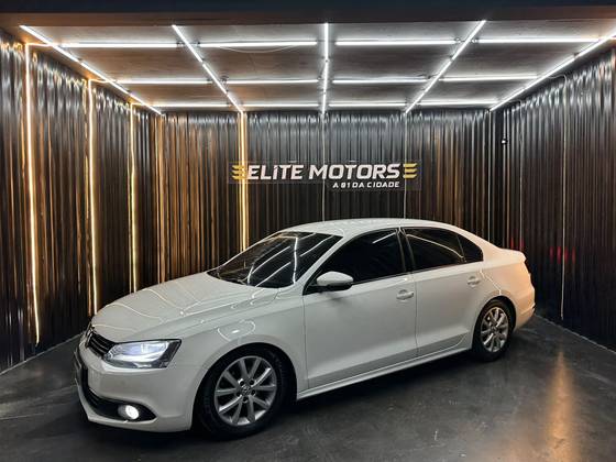 VOLKSWAGEN JETTA 2.0 COMFORTLINE FLEX 4P MANUAL