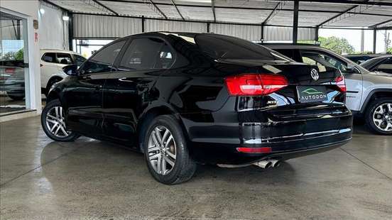 VOLKSWAGEN-JETTA-2014