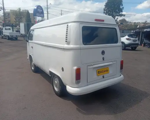 VOLKSWAGEN-KOMBI-2013