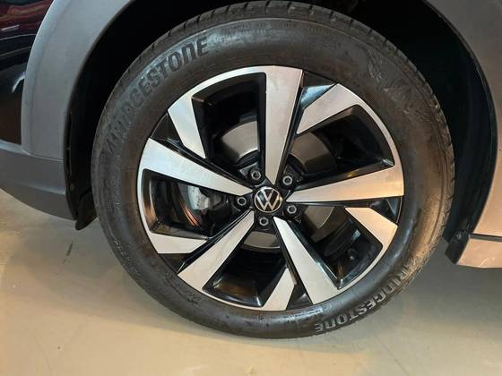 VOLKSWAGEN NIVUS 1.0 200 TSI TOTAL FLEX HIGHLINE AUTOMÁTICO