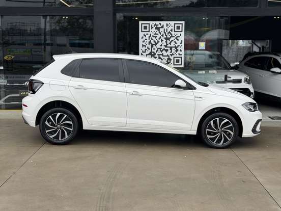 VOLKSWAGEN-POLO-1.0 170 TSI HIGHLINE AUTOMÁTICO VOLKSWAGEN-POLO-2024