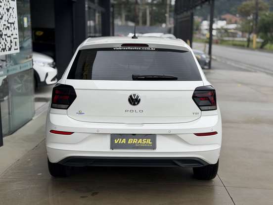 VOLKSWAGEN-POLO-1.0 170 TSI HIGHLINE AUTOMÁTICO VOLKSWAGEN-POLO-2024