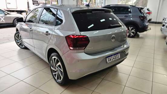 VOLKSWAGEN-POLO-2018