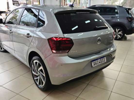 VOLKSWAGEN-POLO-1.0 200 TSI HIGHLINE AUTOMÁTICO VOLKSWAGEN-POLO-2018