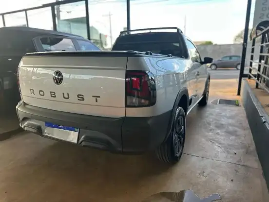 VOLKSWAGEN-SAVEIRO-2024