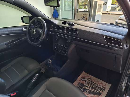 VOLKSWAGEN-SAVEIRO-2017