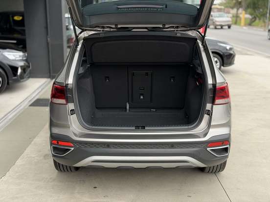 VOLKSWAGEN-TAOS-2023