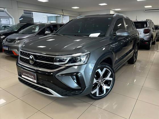 VOLKSWAGEN TAOS 1.4 250 TSI TOTAL FLEX HIGHLINE AUTOMÁTICO