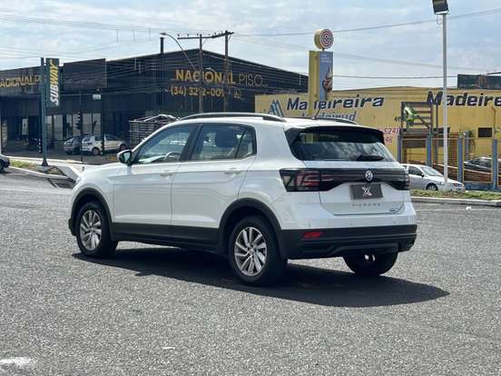 VOLKSWAGEN-T-CROSS-1.0 200 TSI TOTAL FLEX AUTOMÁTICO VOLKSWAGEN-T-CROSS-2019