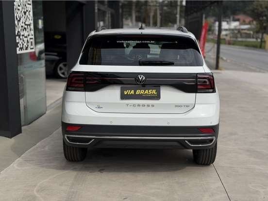 VOLKSWAGEN-T-CROSS-1.0 200 TSI TOTAL FLEX COMFORTLINE AUTOMÁTICO VOLKSWAGEN-T-CROSS-2024