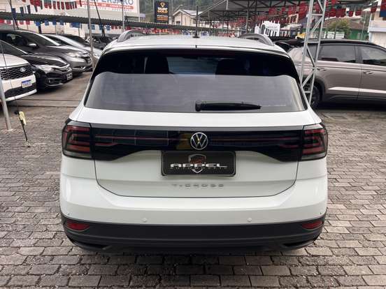 VOLKSWAGEN-T-CROSS-2022