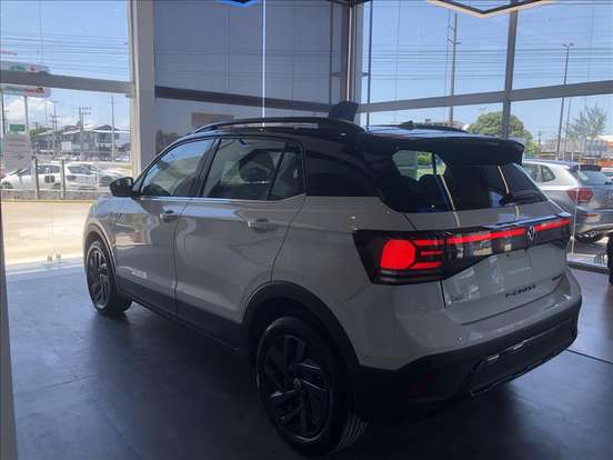 VOLKSWAGEN-T-CROSS-2026
