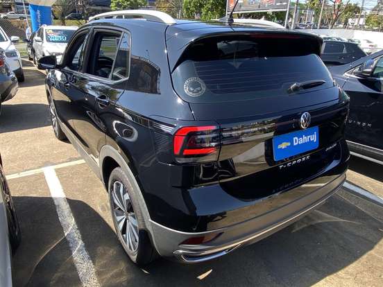 VOLKSWAGEN-T-CROSS-2023
