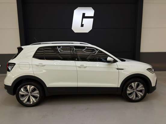 VOLKSWAGEN-T-CROSS-2019